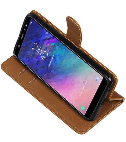 Hoesje voor Samsung Galaxy A6 Plus 2018 Pull-Up Booktype Bruin