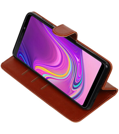 Hoesje voor Samsung Galaxy A9 2018 Pull-Up Booktype Bruin