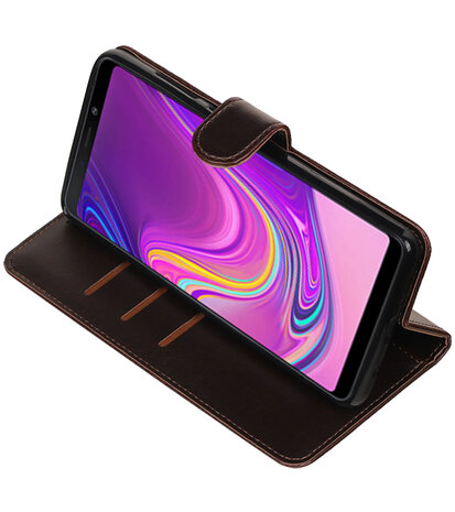 Hoesje voor Samsung Galaxy A9 2018 Pull-Up Booktype Mocca