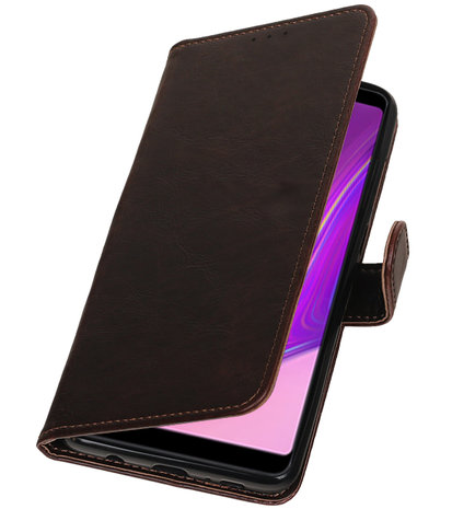 Hoesje voor Samsung Galaxy A9 2018 Pull-Up Booktype Mocca