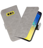 Bookstyle Wallet Cases Hoesje voor Samsung Galaxy S10e Grijs